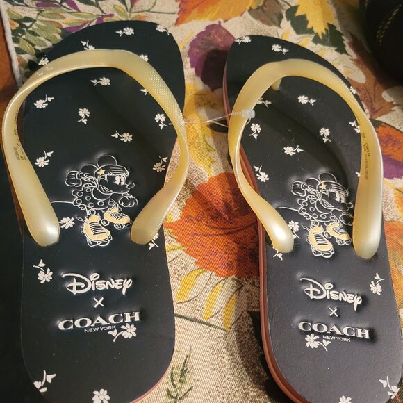 Coach Disney Flip-flops Ladies - Picture 1 of 3